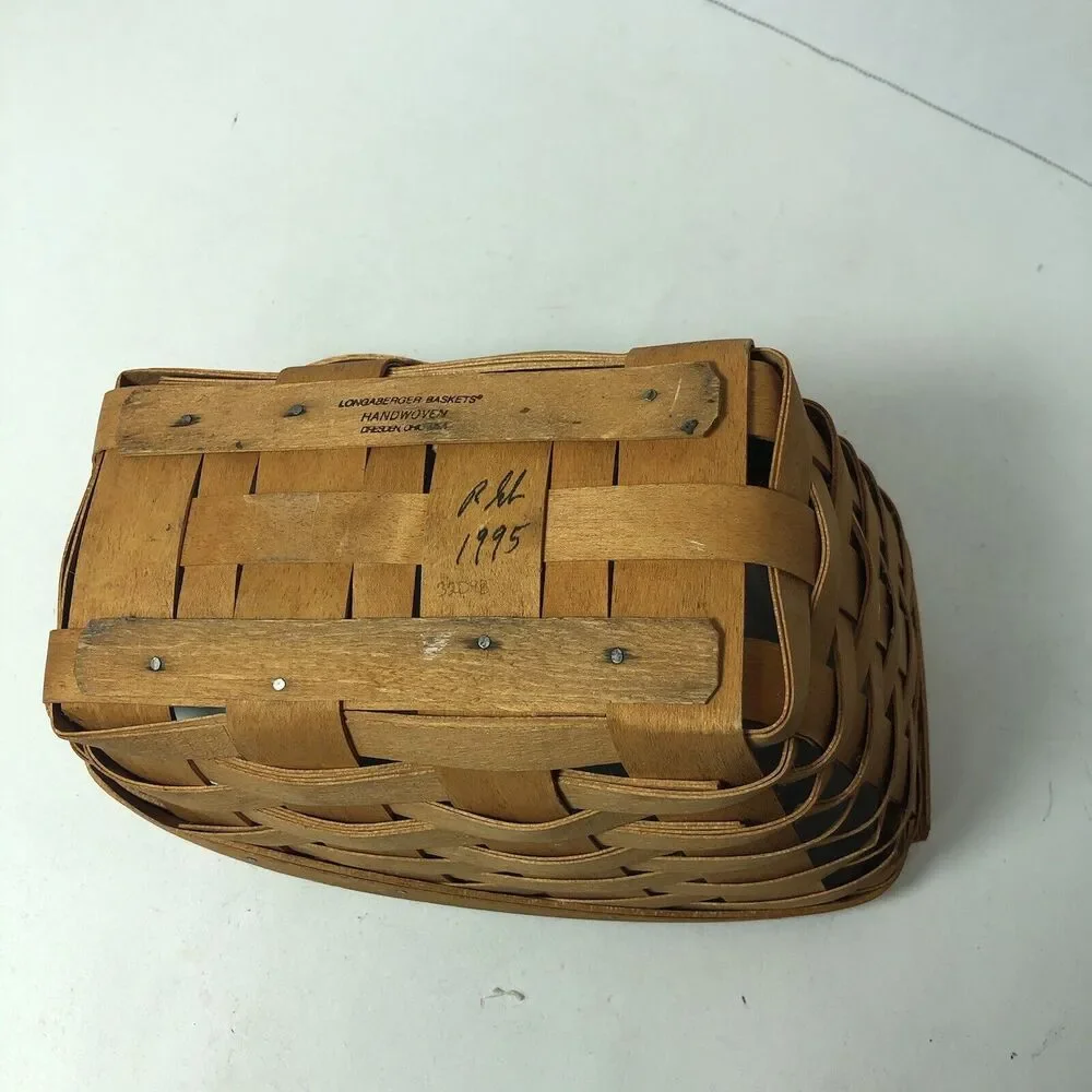 Longaberger‎ Slanted Basket 10